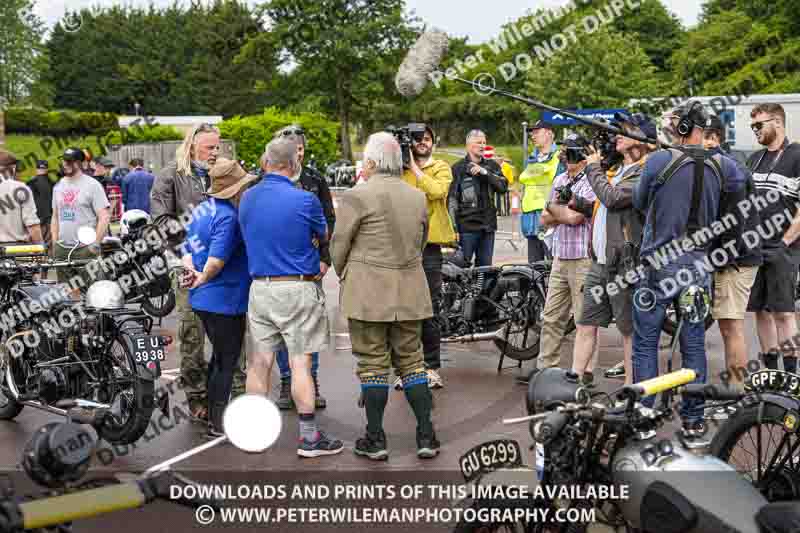 Vintage motorcycle club;eventdigitalimages;no limits trackdays;peter wileman photography;vintage motocycles;vmcc banbury run photographs